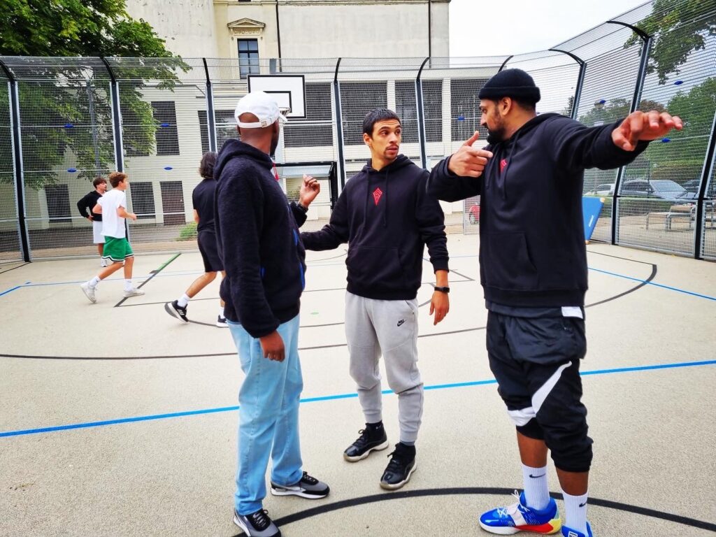 7d1864b5 808e 41d5 9fb2 020e306af327